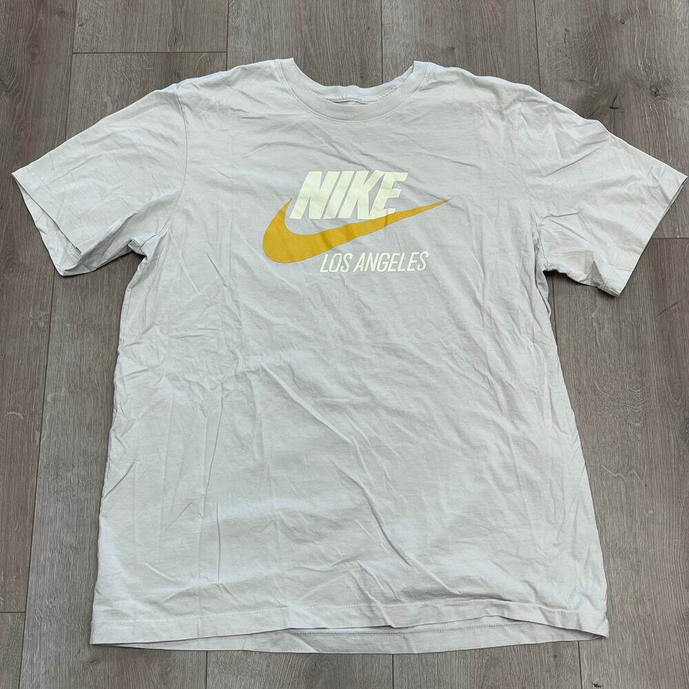 Nike Sportswear Los Angeles Swoosh Logo Graphic Tee T Shirt XL B19